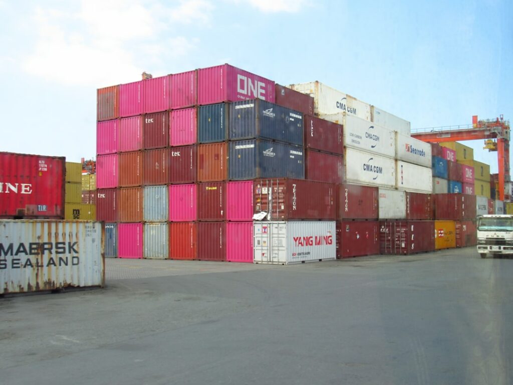 international large package shipping